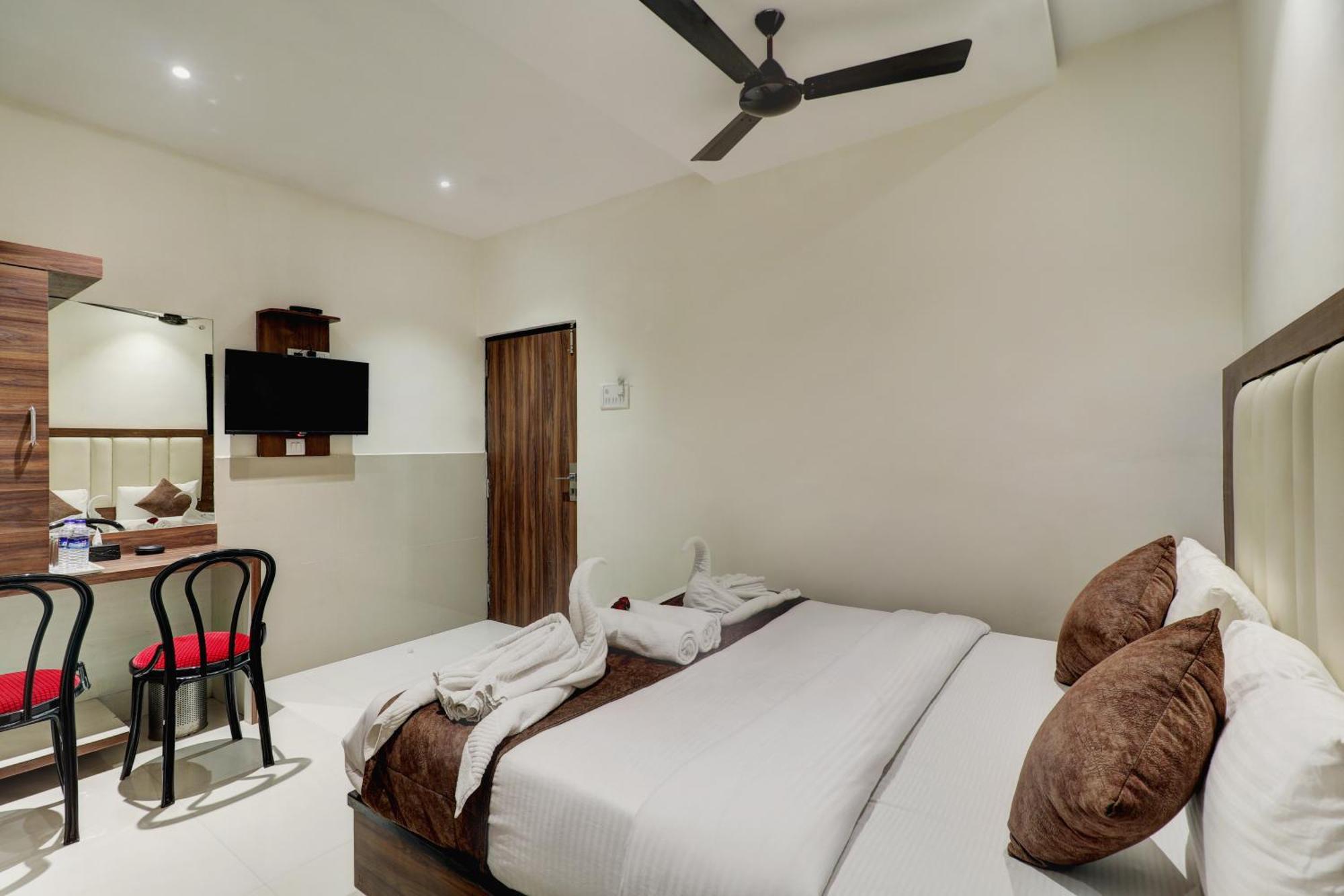 New Parimeet Residency Hotel Navi Mumbai Exterior foto