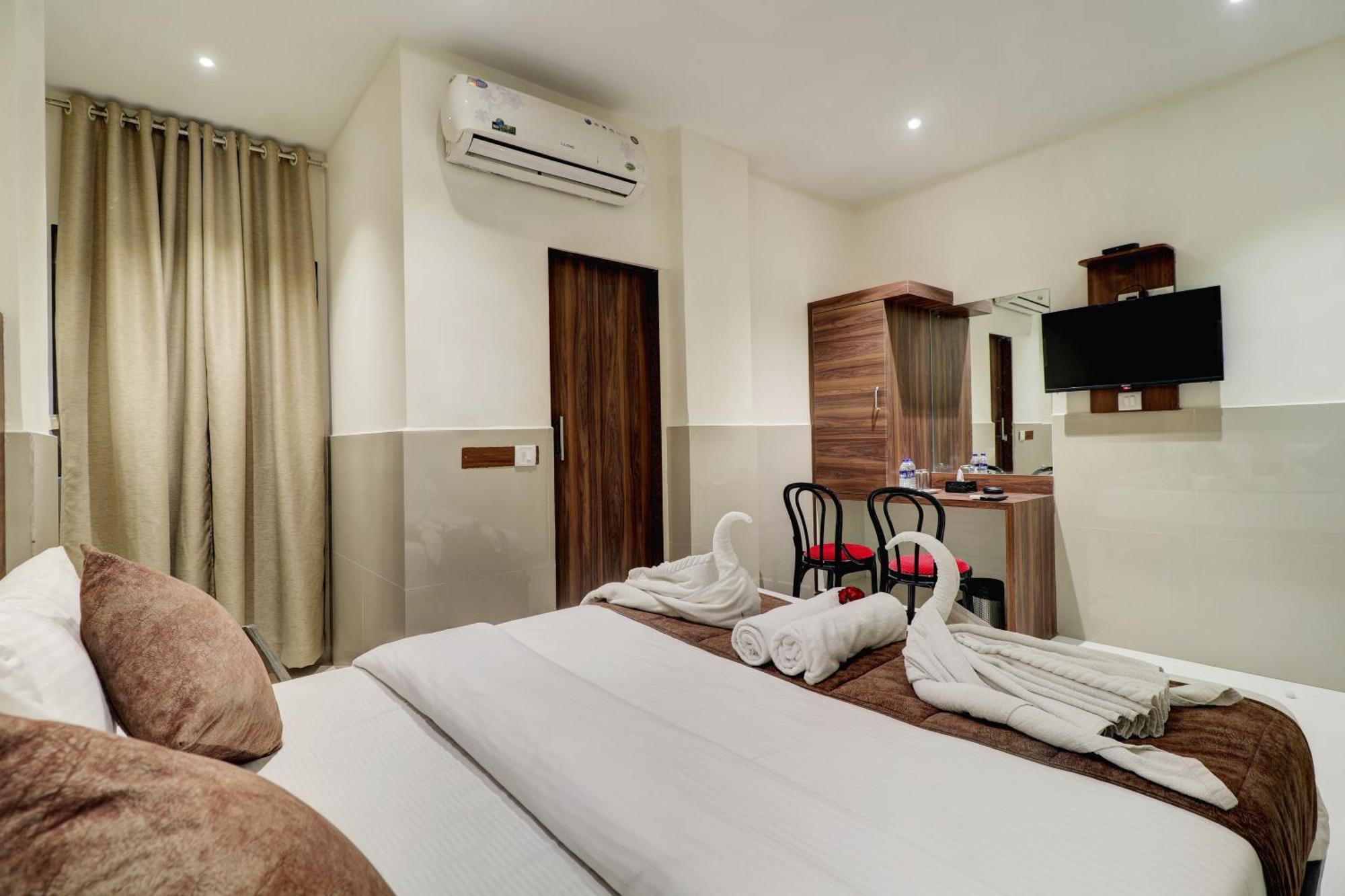 New Parimeet Residency Hotel Navi Mumbai Exterior foto