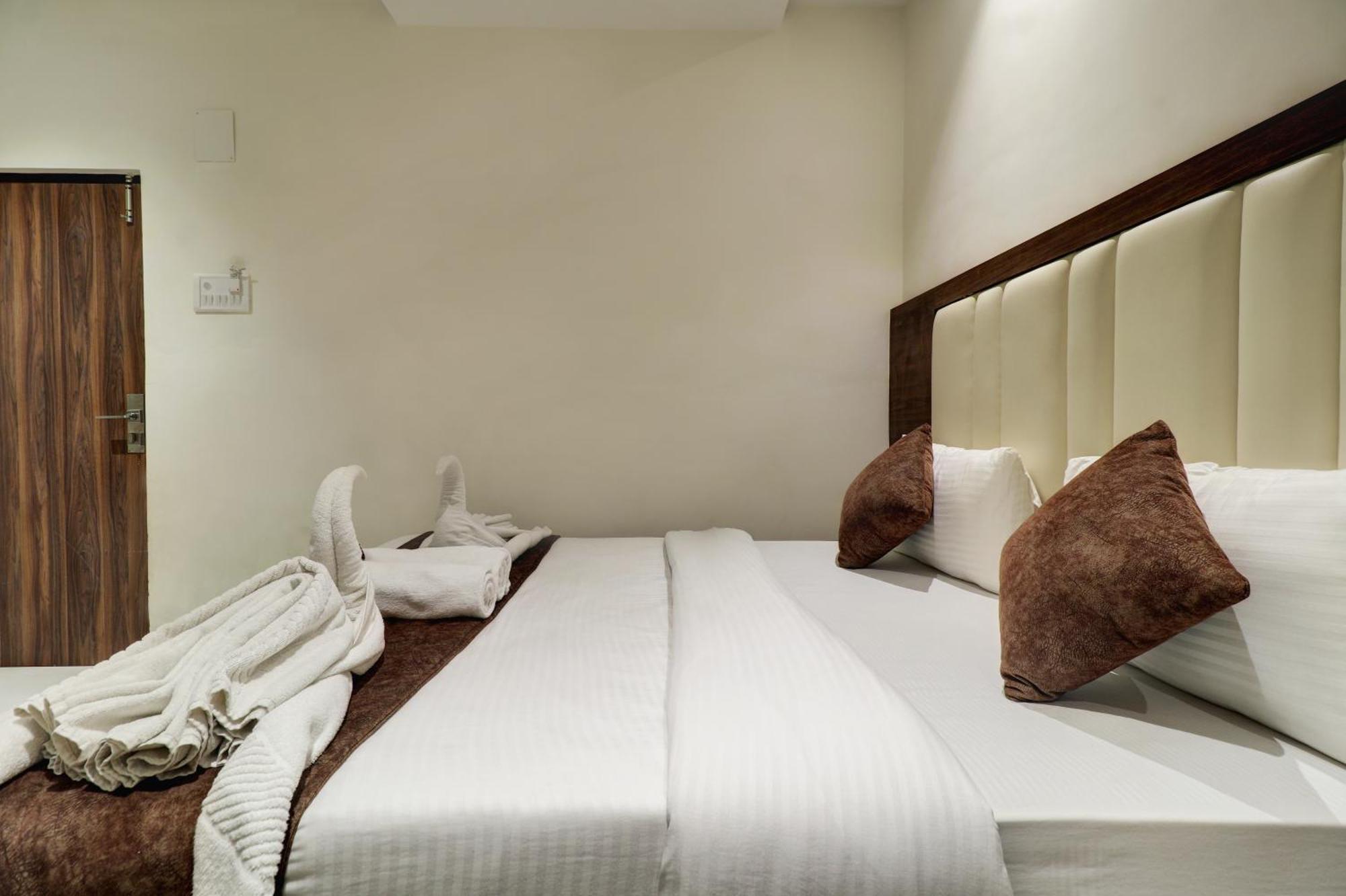 New Parimeet Residency Hotel Navi Mumbai Exterior foto