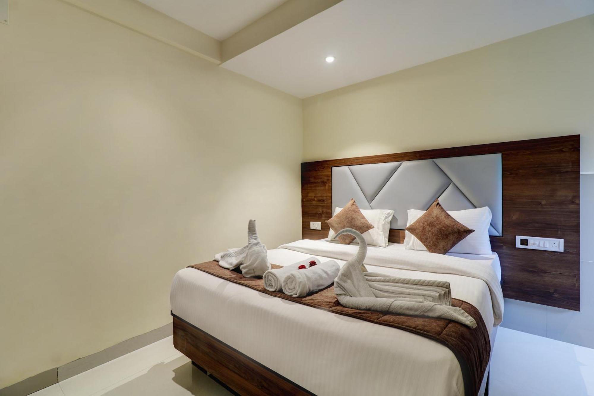 New Parimeet Residency Hotel Navi Mumbai Exterior foto