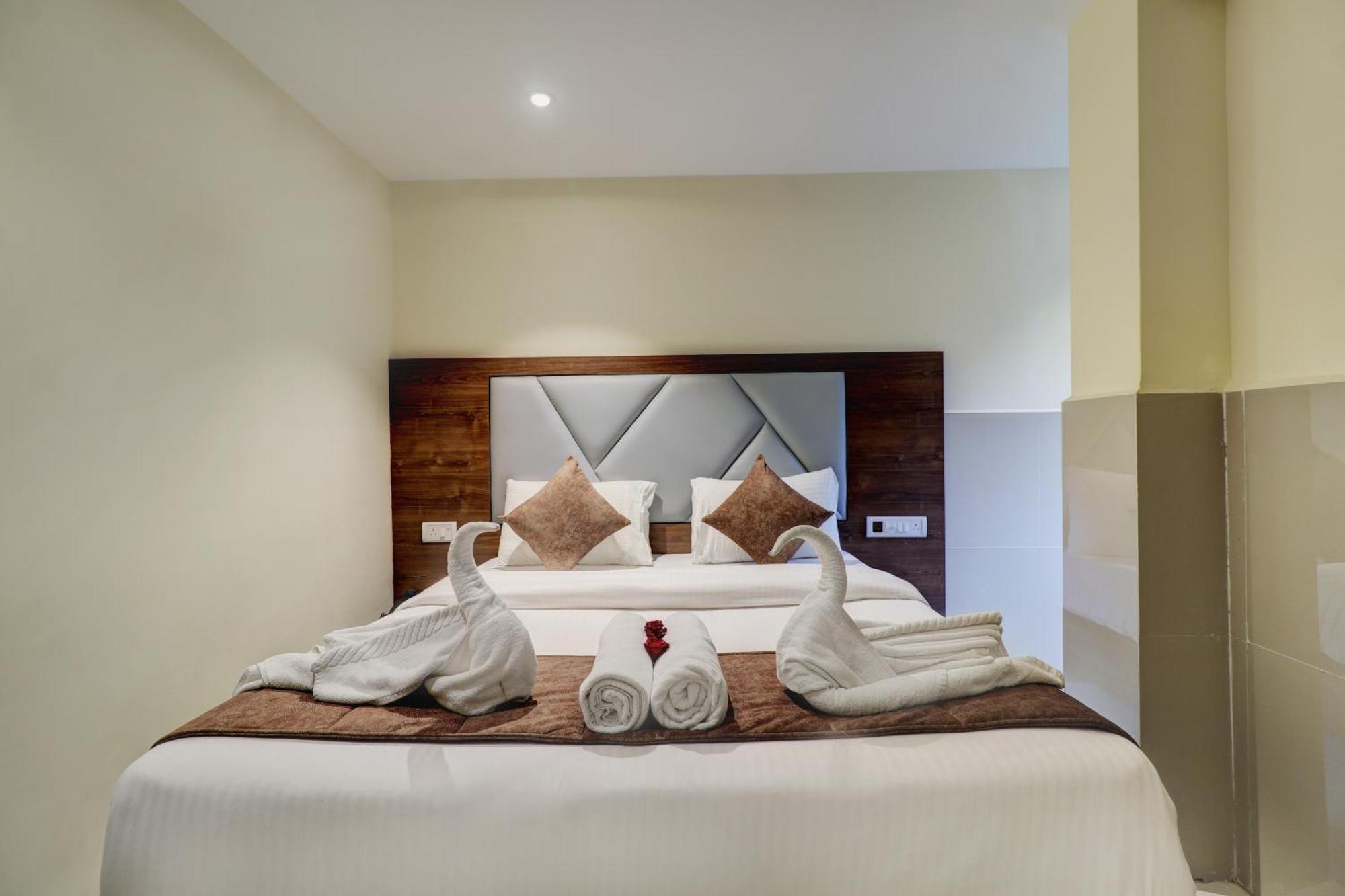 New Parimeet Residency Hotel Navi Mumbai Exterior foto