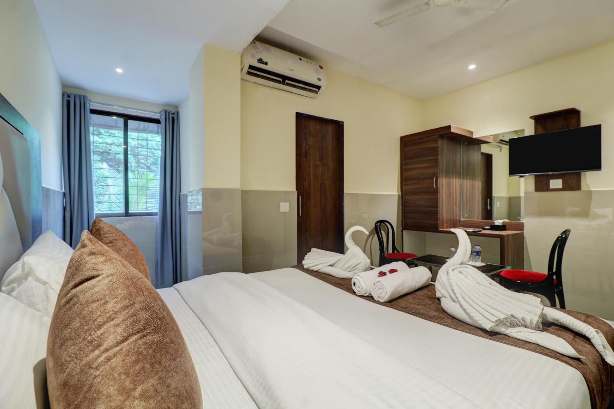 New Parimeet Residency Hotel Navi Mumbai Exterior foto